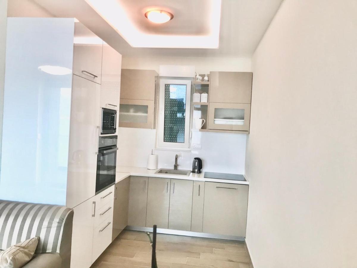 Lux Apartments Krasići Luaran gambar